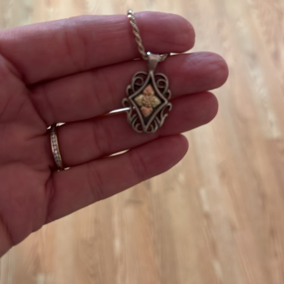 Rope chain and pendant - Picture 4 of 4